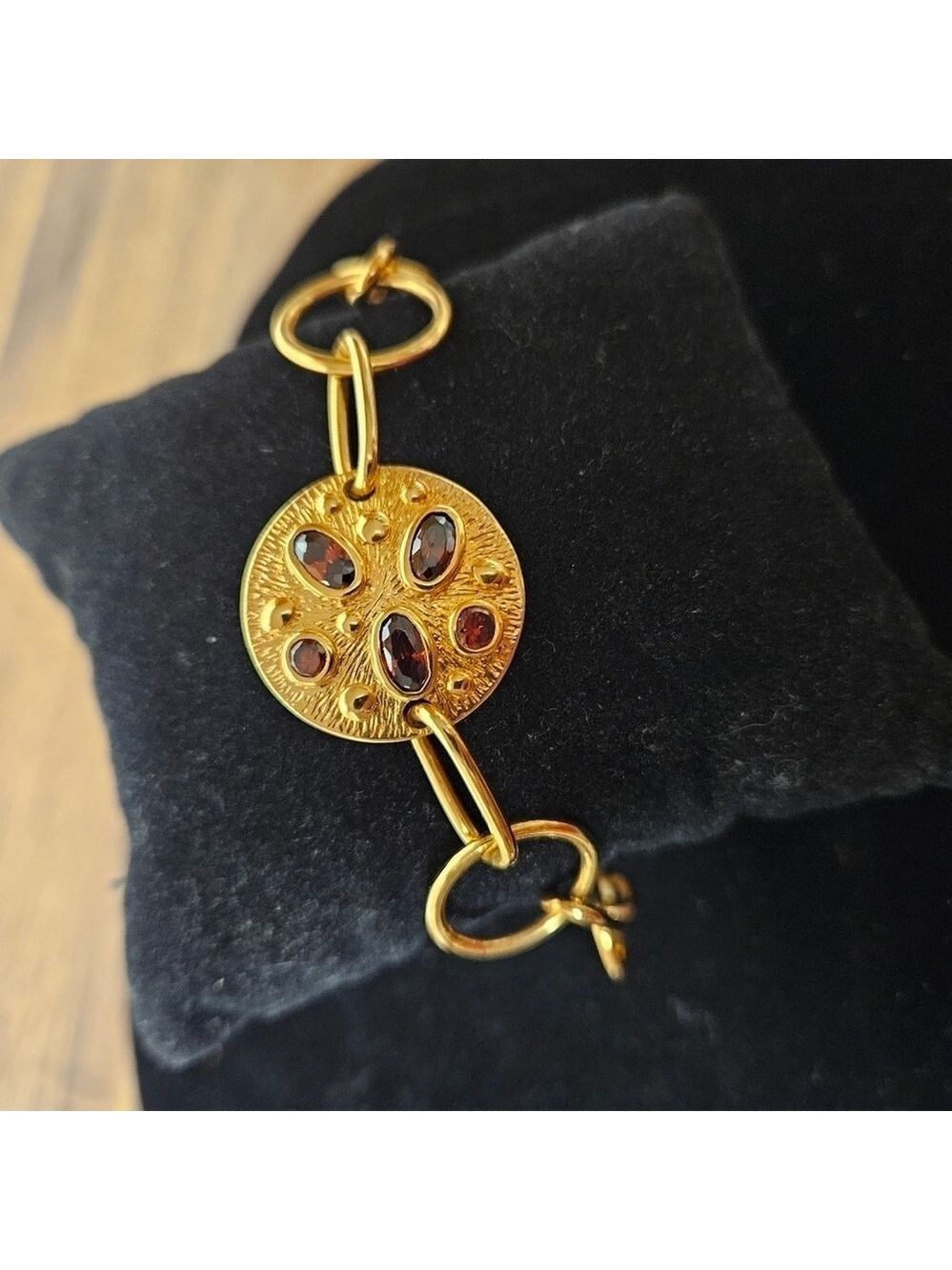 Sarah Coventry Gold-tone with Red Rhinestones Anklet